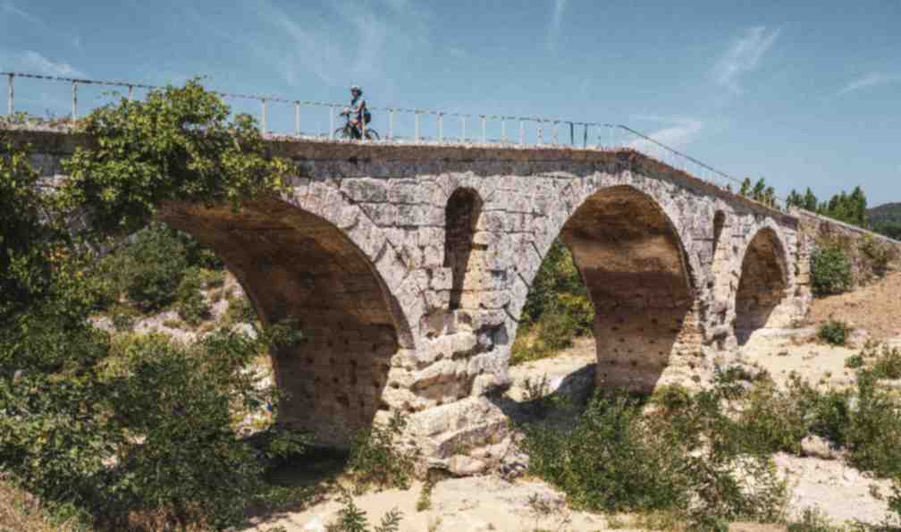provence-cycling-the-luberon