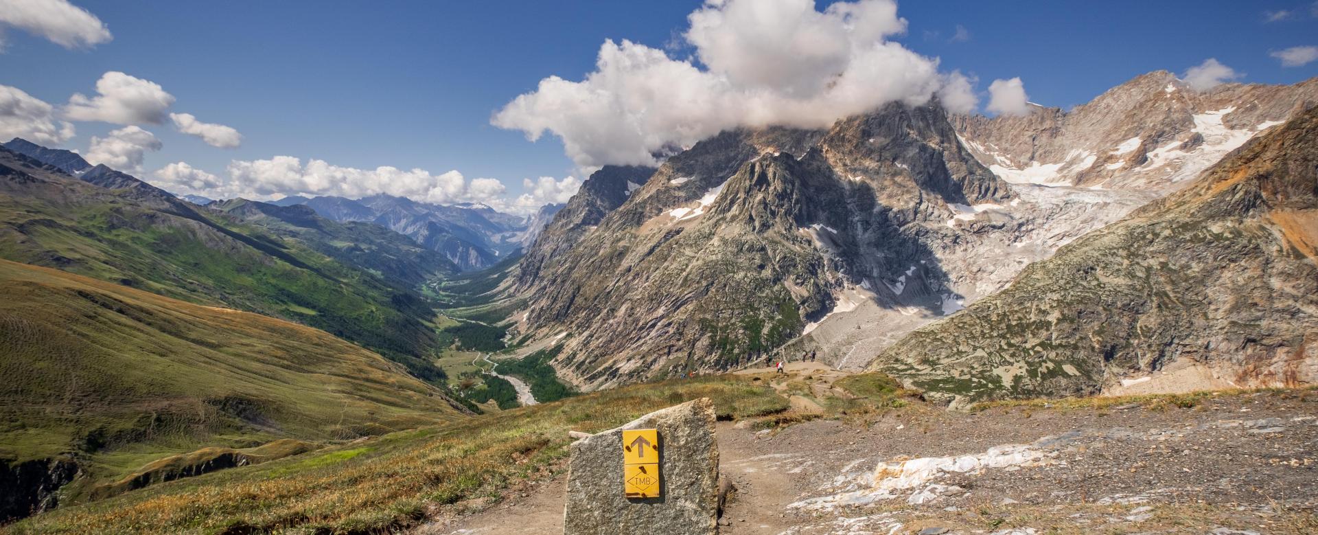 complete-tour-du-mont-blanc-in-huts