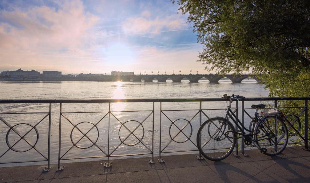 AGaeta - Istock - Canal de la Garonne, Bordeaux;France - Cycling the wine routes of Bordeaux south-west-bordeaux-cycling-tour