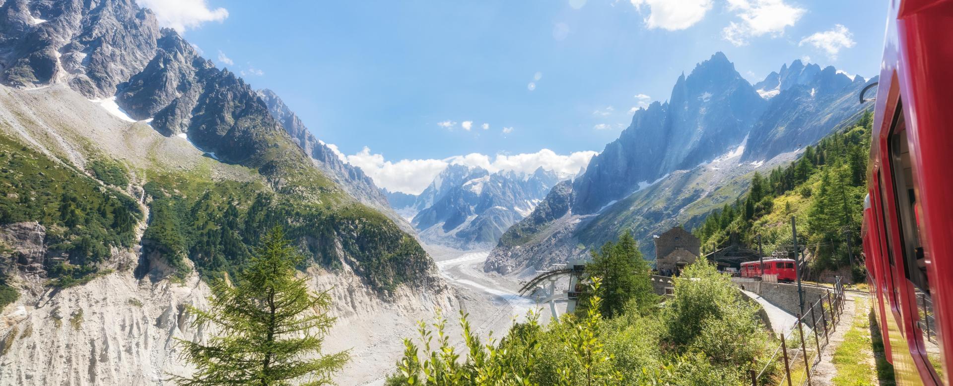 montblanc-courmayeur-and-chamonix-best-walks