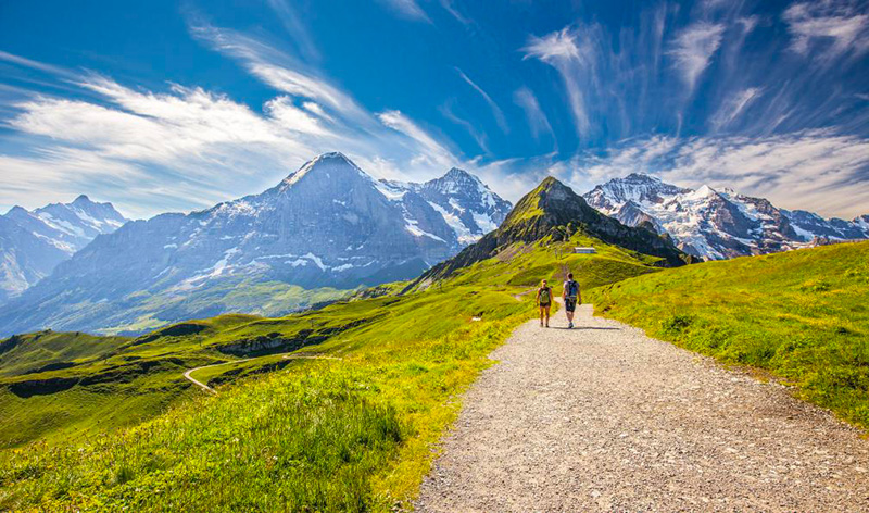 hiking Oberland Swizerland